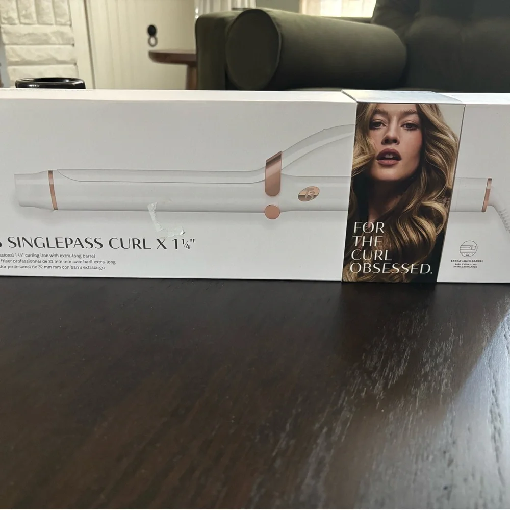 T3 Singlepass curl x 1 1/4” FOR THE CURL OBSESSED NWT and serial number